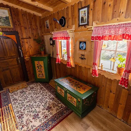 Valasska Kohoutek Apartment *